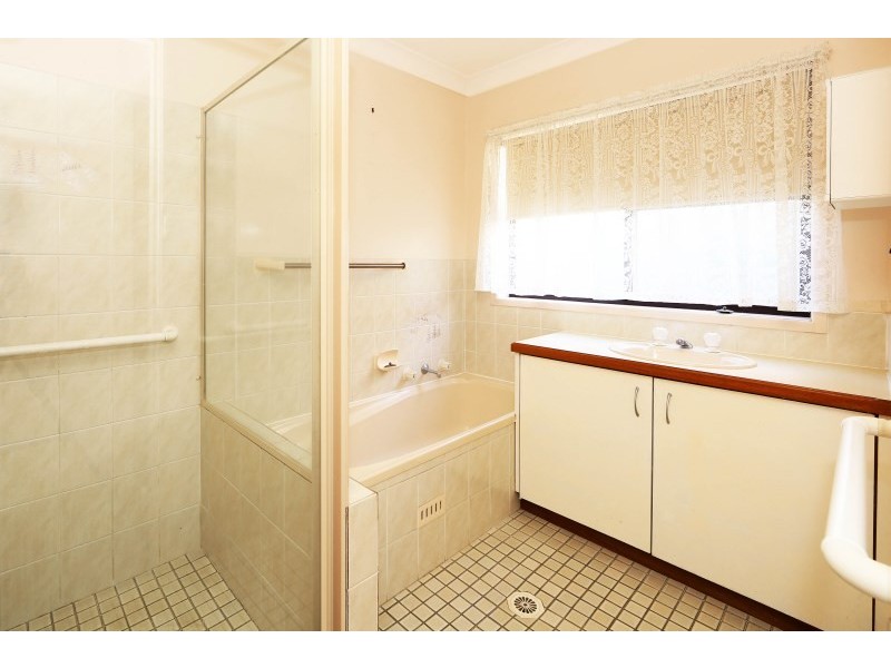 4 Farrelly Place, Bomaderry NSW 2541