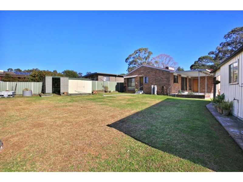 4 Farrelly Place, Bomaderry NSW 2541