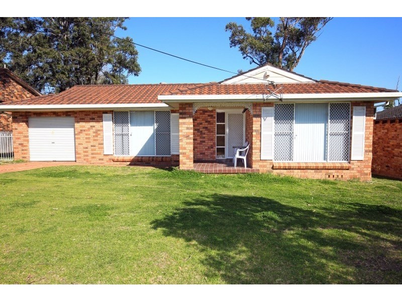5 Amalfi Cresent, Nowra NSW 2541