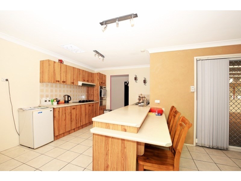 5 Amalfi Cresent, Nowra NSW 2541