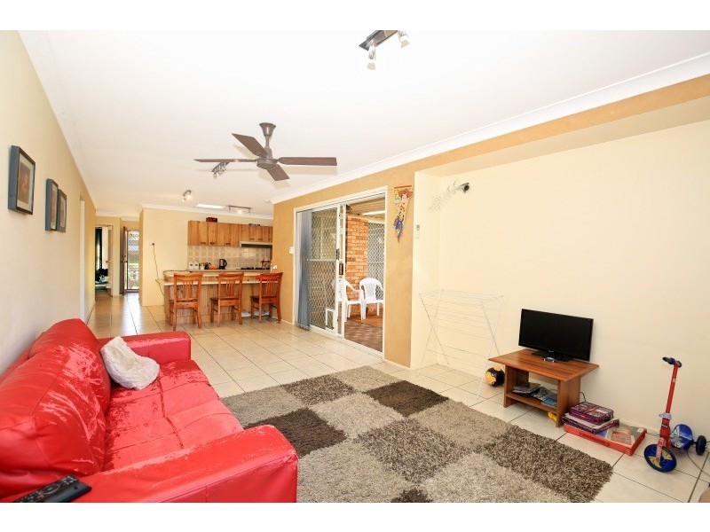 5 Amalfi Cresent, Nowra NSW 2541