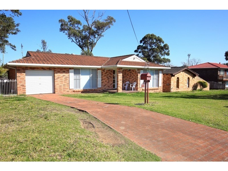 5 Amalfi Cresent, Nowra NSW 2541