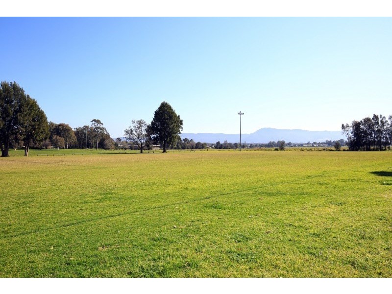 5 Amalfi Cresent, Nowra NSW 2541