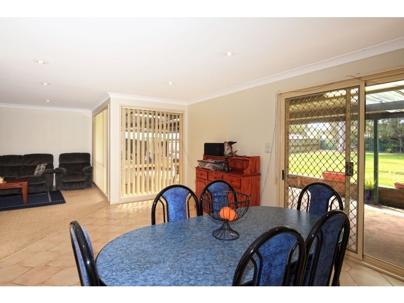 24 Rayleigh Drive, Worrigee NSW 2540