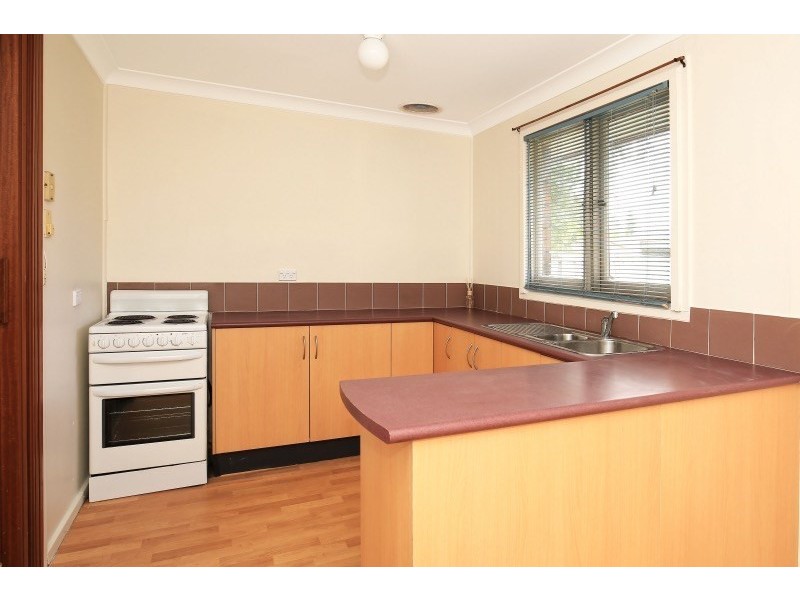 35 Sampson Crescent, Bomaderry NSW 2541