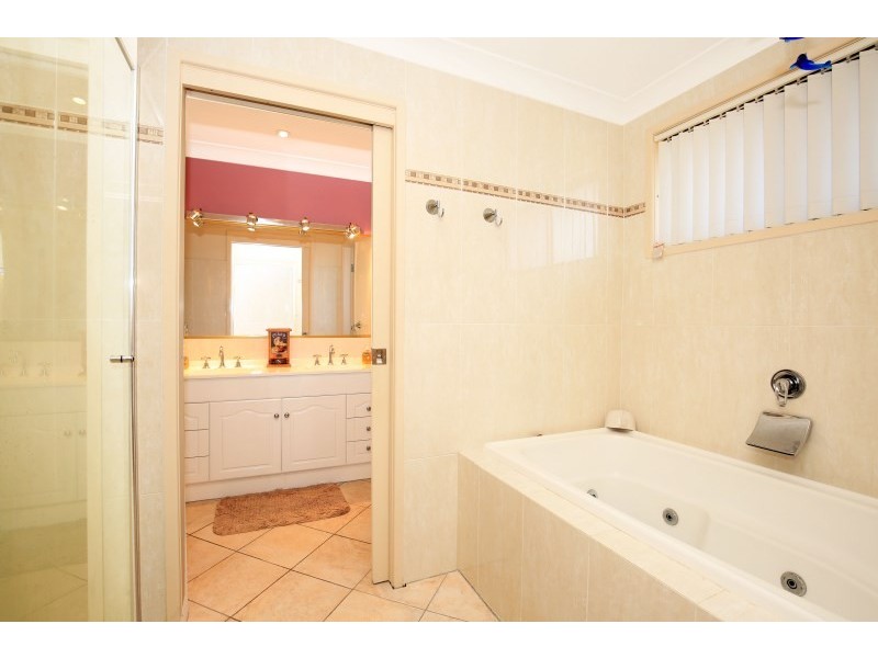 50 Page Avenue, North Nowra NSW 2541