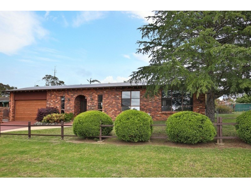 162 McKay Street, Nowra NSW 2541