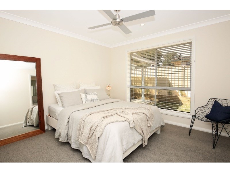 12a Hale Avenue, Nowra NSW 2541