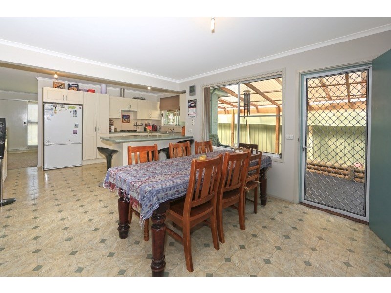 10 Golden Cane Avenue, North Nowra NSW 2541