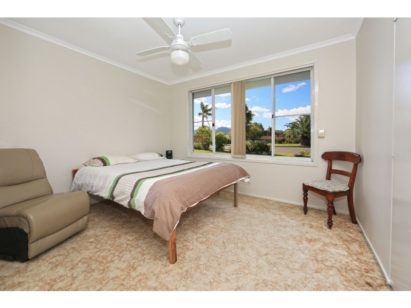 10 Golden Cane Avenue, North Nowra NSW 2541