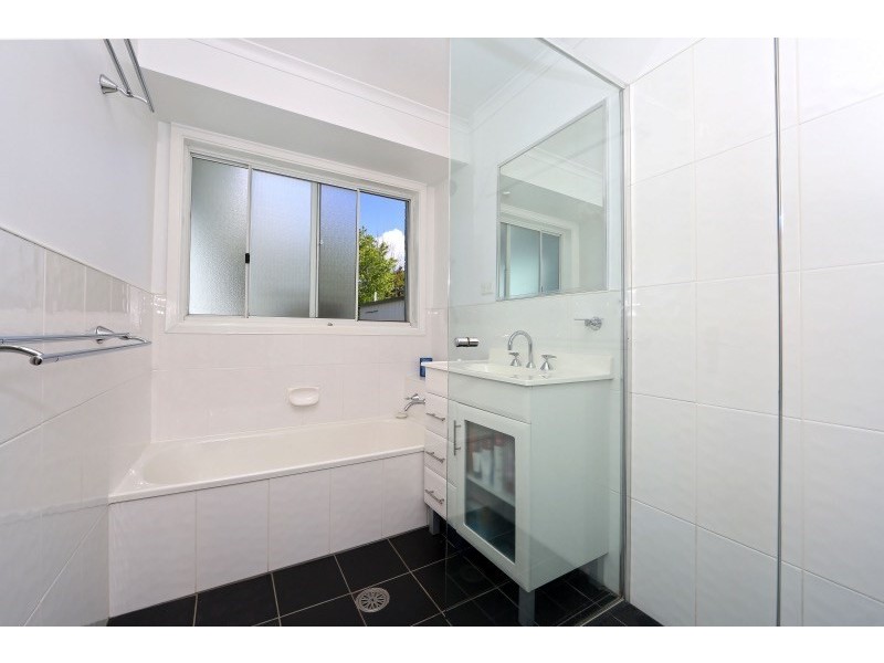 10 Golden Cane Avenue, North Nowra NSW 2541