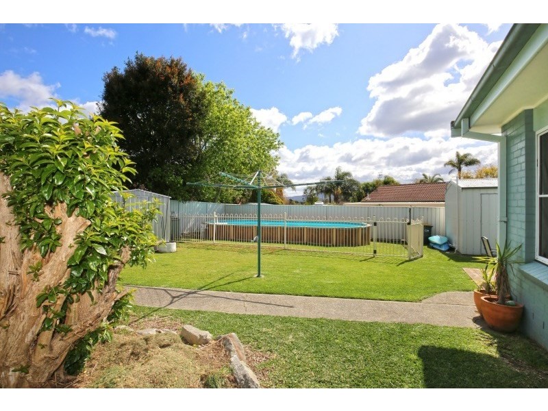 10 Golden Cane Avenue, North Nowra NSW 2541