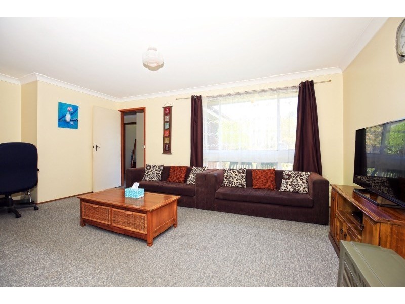 2 Bisdee Place, Nowra NSW 2541