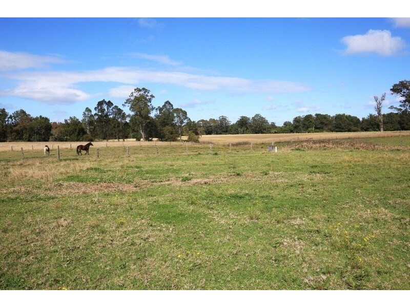 5 Taylors Lane, Bomaderry NSW 2541