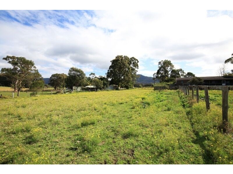5 Taylors Lane, Bomaderry NSW 2541