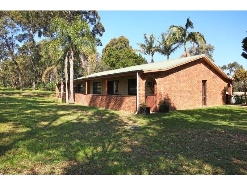 15 Taylors Lane, Cambewarra NSW 2540