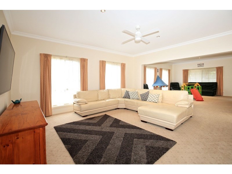 3 Linkwood Drive, Nowra Hill NSW 2540