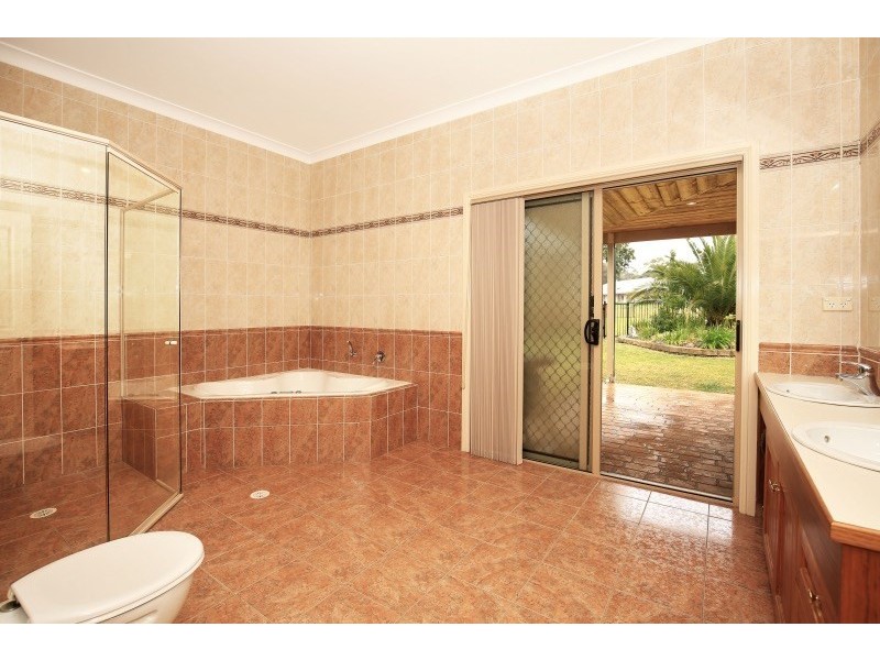 3 Linkwood Drive, Nowra Hill NSW 2540