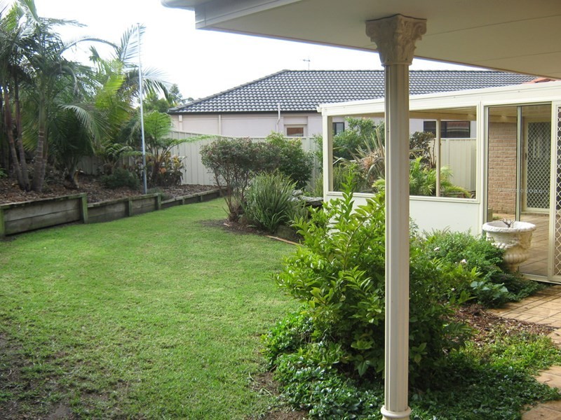 8 Blue Gum Way, North Nowra NSW 2541