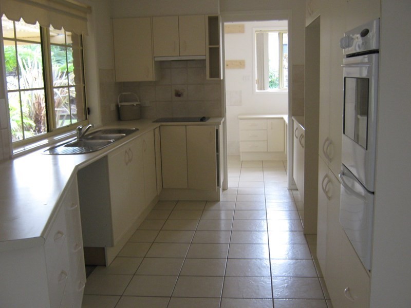 8 Blue Gum Way, North Nowra NSW 2541