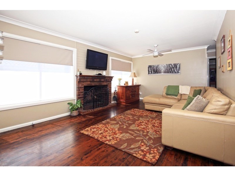 3 Farrelly Place, Bomaderry NSW 2541