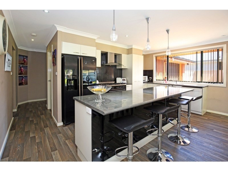 7 Hanover Close, South Nowra NSW 2541