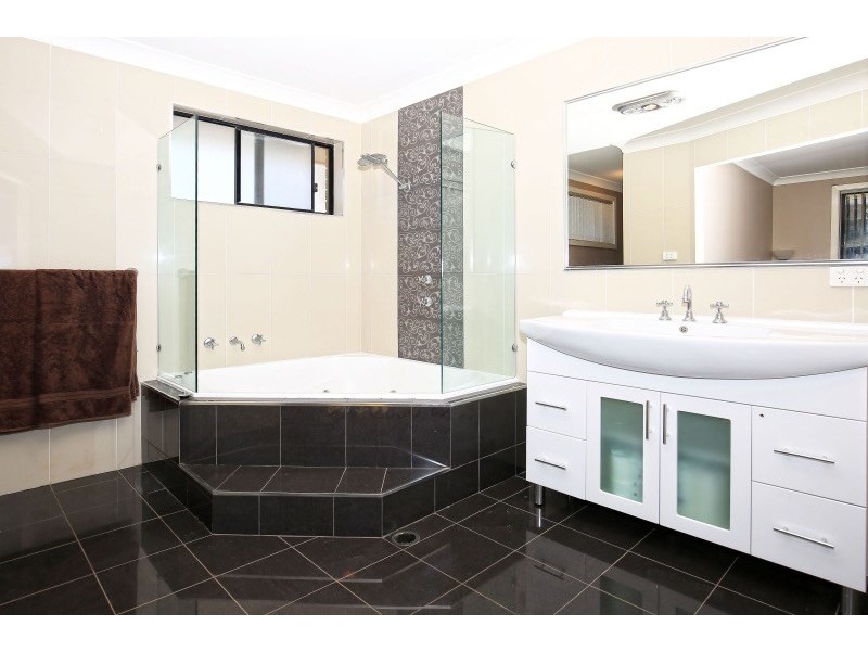 7 Hanover Close, South Nowra NSW 2541