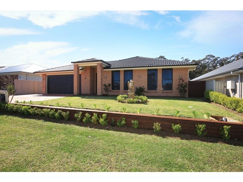 7 Hanover Close, South Nowra NSW 2541