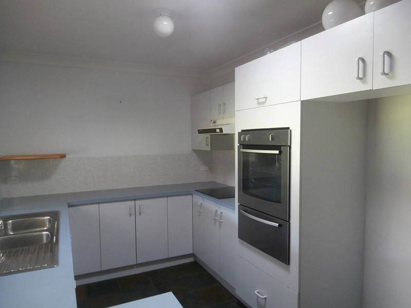 11 Lucas Street, North Nowra NSW 2541