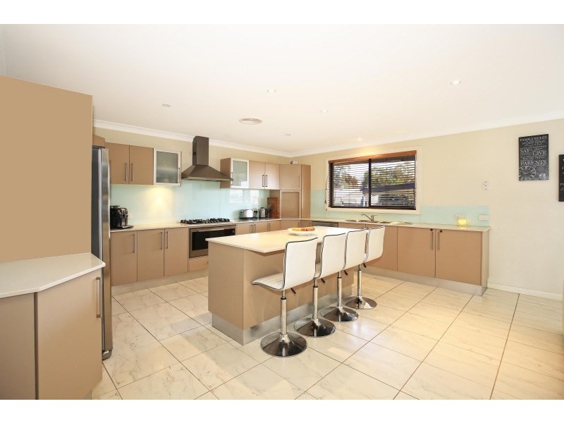 18 Royal Street, Worrigee NSW 2540