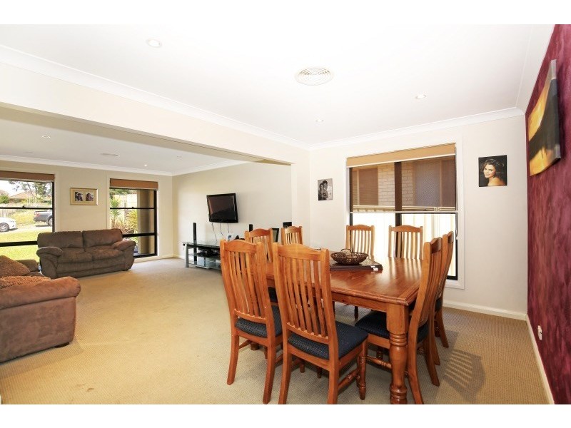 18 Royal Street, Worrigee NSW 2540