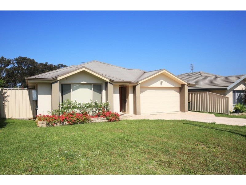 123 Rayleigh Drive, Worrigee NSW 2540