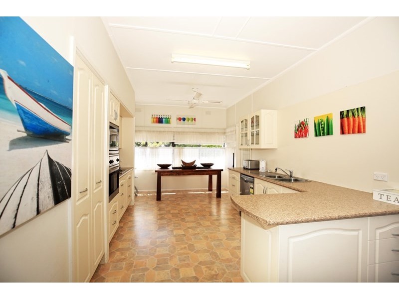 18 Sydney Street, Huskisson NSW 2540