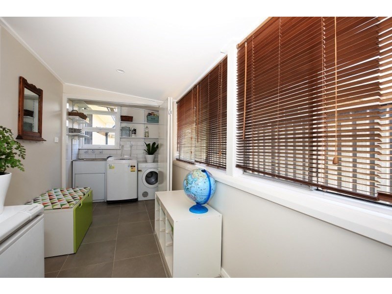 12 Hale Avenue, Nowra NSW 2541