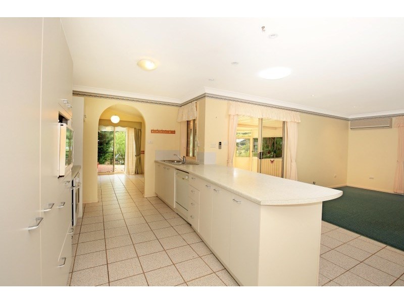 10 Lochaven Drive, Bangalee NSW 2541