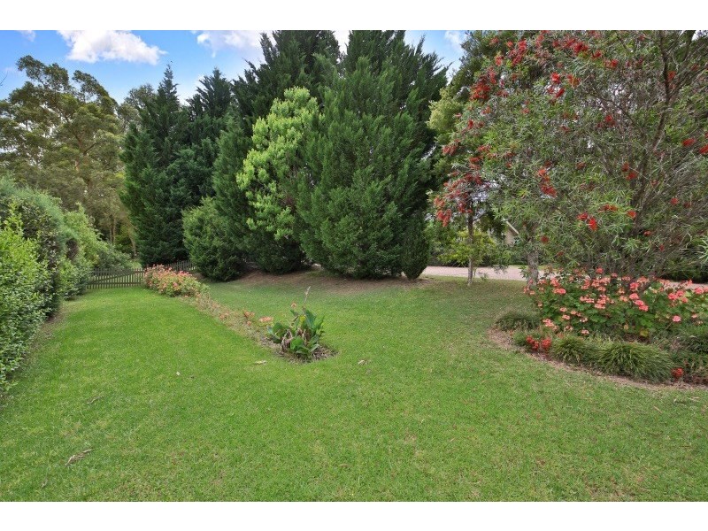 10 Lochaven Drive, Bangalee NSW 2541