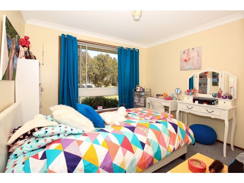 2 Bisdee Place, Nowra NSW 2541