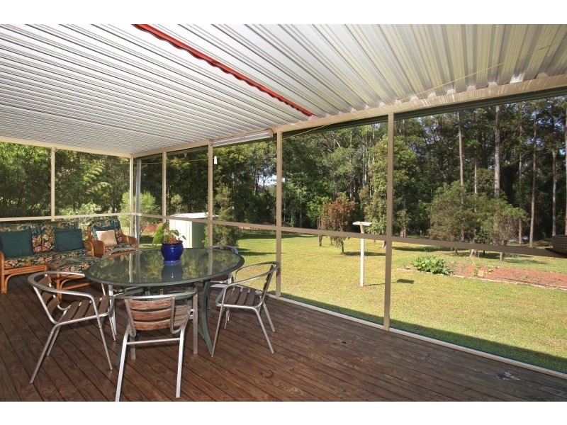 15 Tartarian Crescent, Bomaderry NSW 2541