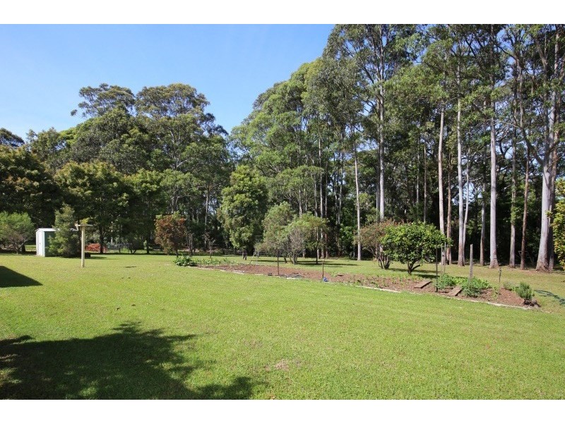 15 Tartarian Crescent, Bomaderry NSW 2541