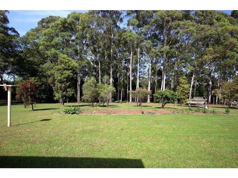 15 Tartarian Crescent, Bomaderry NSW 2541