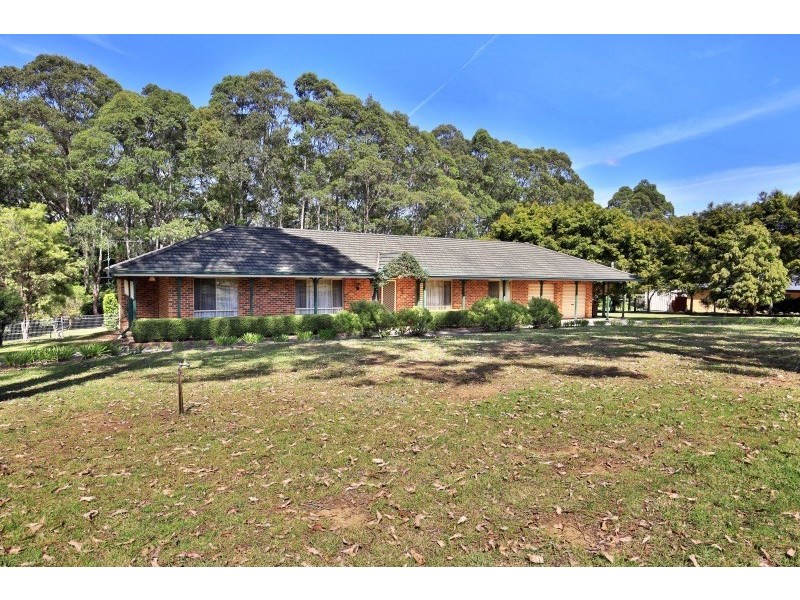 15 Tartarian Crescent, Bomaderry NSW 2541