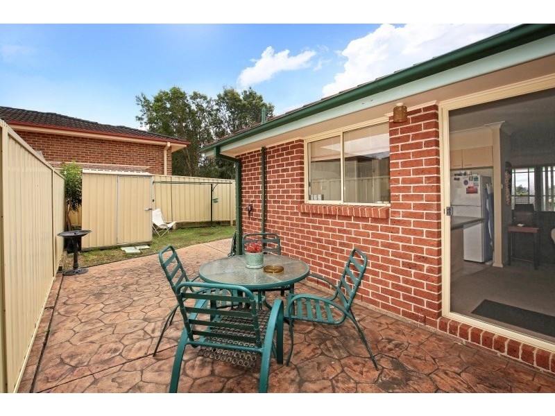 8 Mayfair Court, Bomaderry NSW 2541
