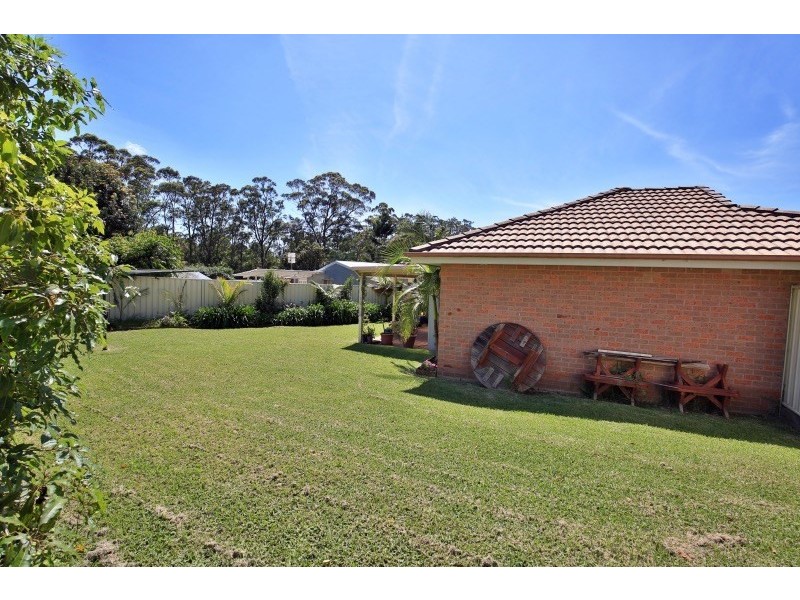14 Maybush Way, West Nowra NSW 2541