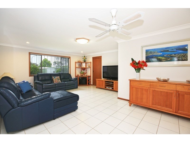 5 Princeton Place, Bomaderry NSW 2541