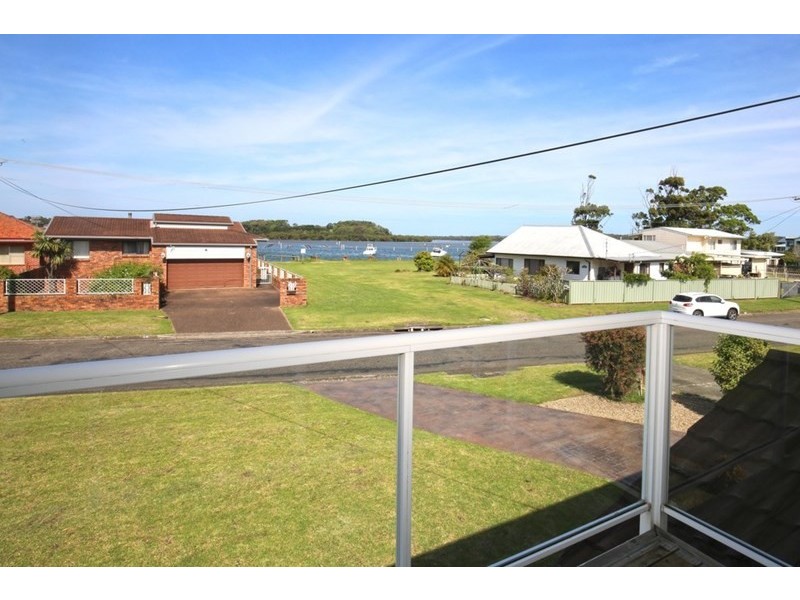 11 Haiser Road, Greenwell Point NSW 2540