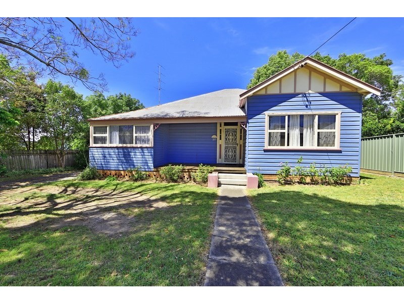 80 Shoalhaven Street, Nowra NSW 2541