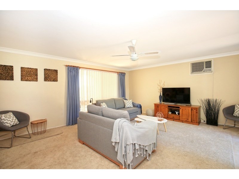 73 Lyndhurst Drive, Bomaderry NSW 2541