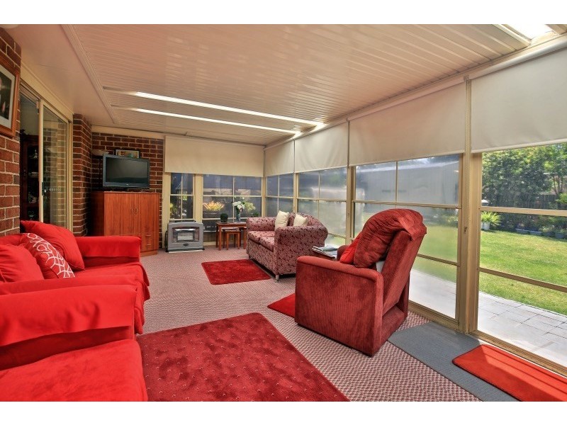 11 Hermes Crescent, Worrigee NSW 2540