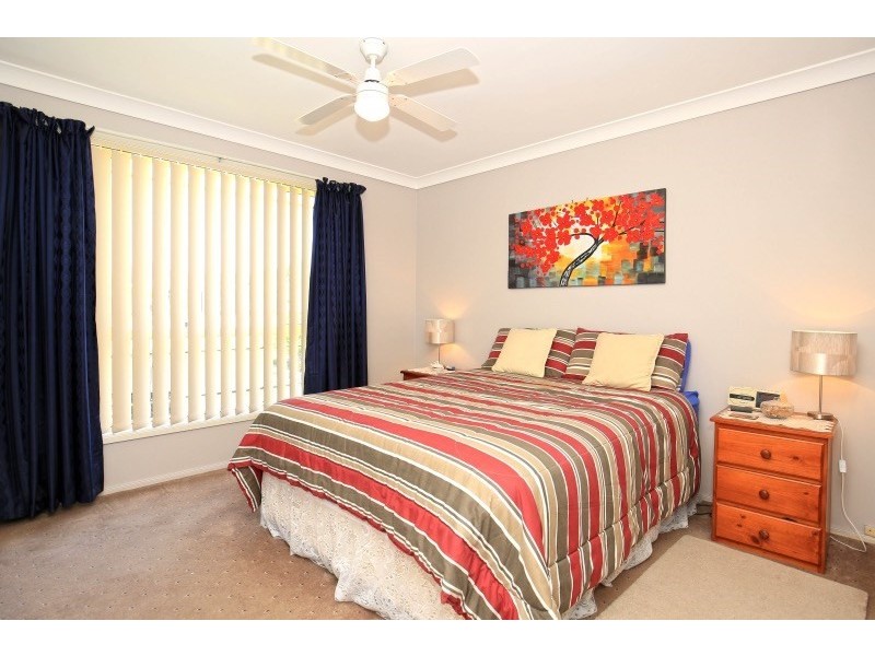 11 Hermes Crescent, Worrigee NSW 2540