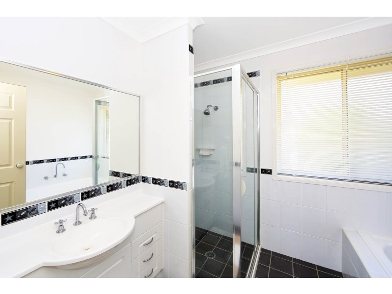 25 Jewel Street, Worrigee NSW 2540